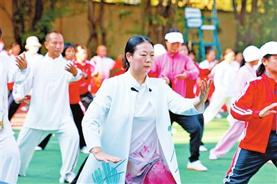 三十三年体育逐梦 二十五载履职担当
