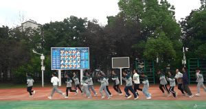 智慧体育进入学校建设热潮，校园体育教学与科技深...