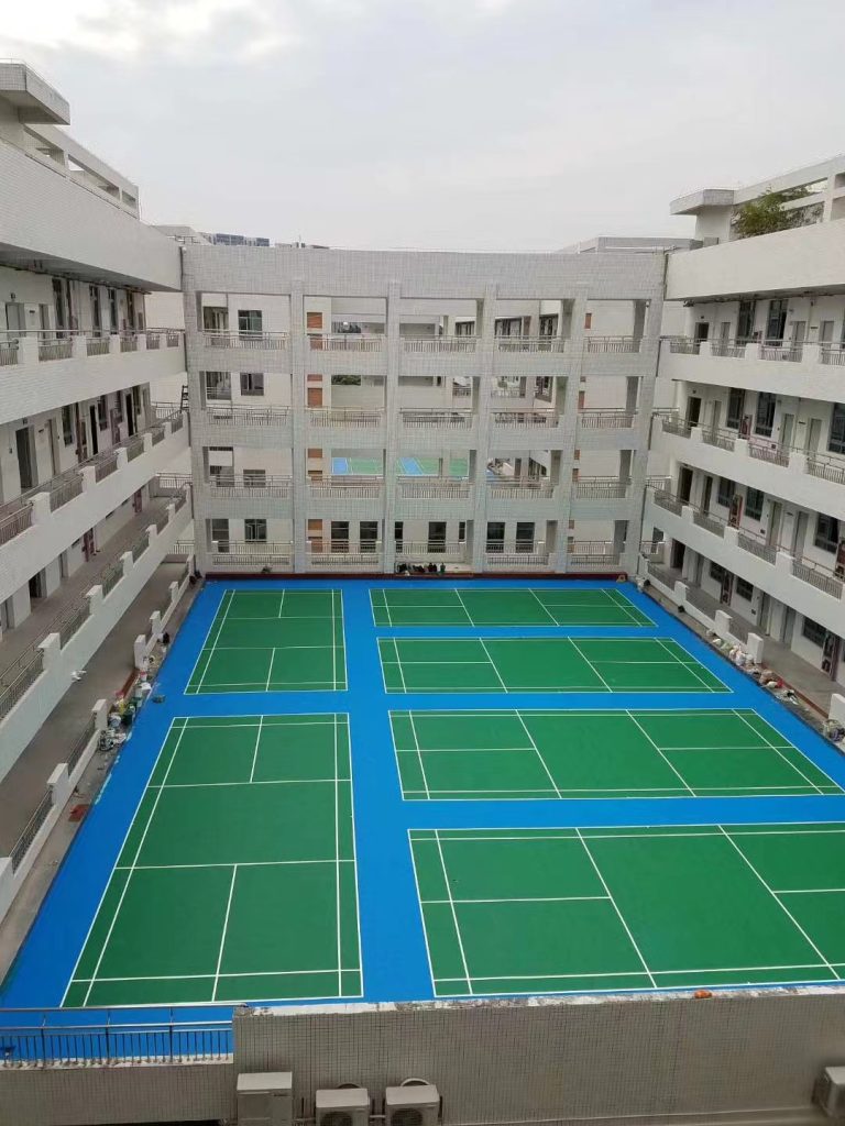 深圳市宝安职业技术学校 服务项目硅pu羽毛球场、跑道等 完成日期：2019年7月 项目地址：